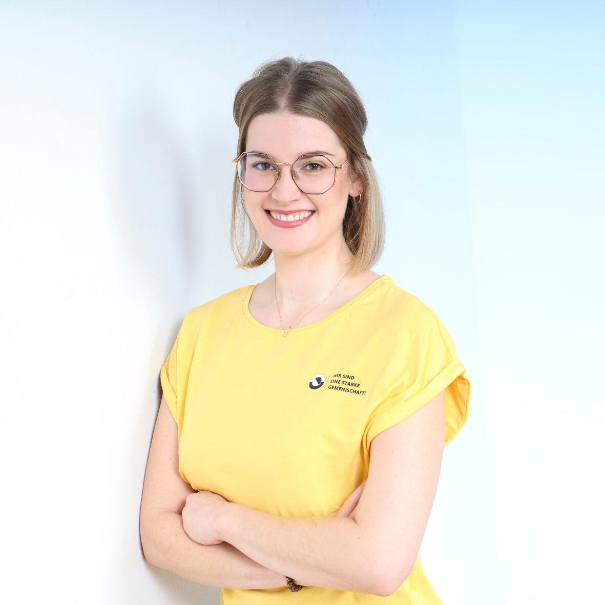       Laura Ledamun
            